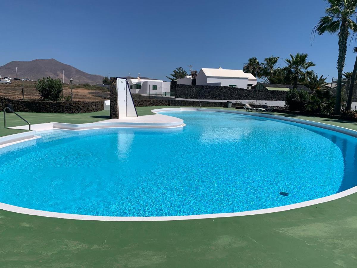 Basement Apartment Very Large Fantastic Location Playa Blanca  Exterior foto